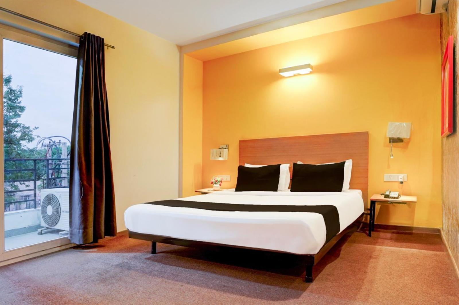 Hotel Aerotech Suite ニューデリー エクステリア 写真